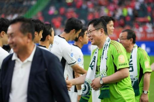 조지훈 전주시장, 프로축구단 전북현대 승리 응원