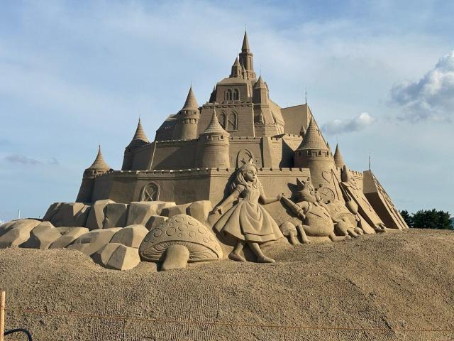 포항 영일대해수욕장 백사장 대형 모래조각 작품 모습 사진포항시