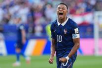 [Giải vô địch bóng đá thế giới Bắc Trung Mỹ] Bàn thắng quyết định của Mbappé, Pháp đánh bại Paraguay 1-0... Đối đầu Morocco ở tứ kết
