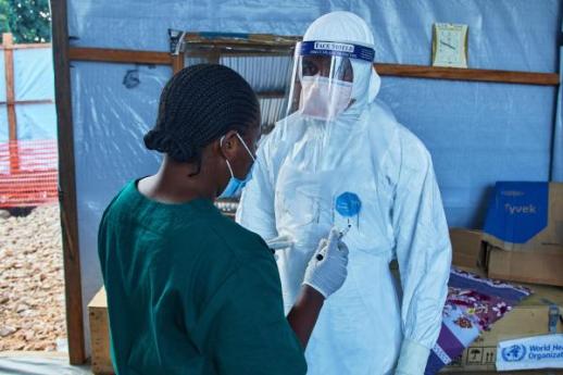 Số người chết vì Ebola ở châu Phi gần 500, tổng số ca nhiễm vượt 1.500