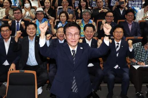 김민석, 광주서 당 대표 출마 선언…1년 동안 당정 협력 혼선