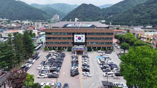 화합의 해법, 인문학에서 찾는다…화천군, 매달 로컬 인문학 토크쇼 운영