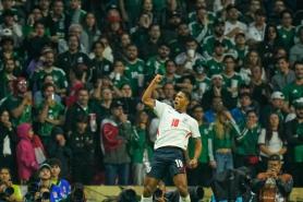 England Advances to Quarterfinals by Defeating Mexico 3-2
