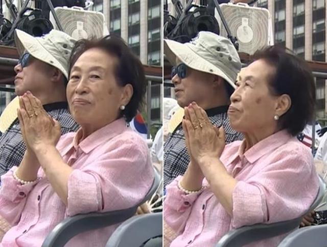 배우 전원주씨가 지난 4일 보수 성향 시민단체 한미동맹단이 미국 독립 250주년을 맞아 개최한 보수 집회에 참석한 모습 사진유튜브 캡처