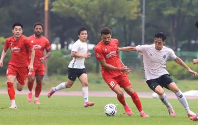 베트남, 韓 전지훈련 첫 경기 6-0 승리... 현지선 "3부 팀 이긴 게 자랑?" 반응도