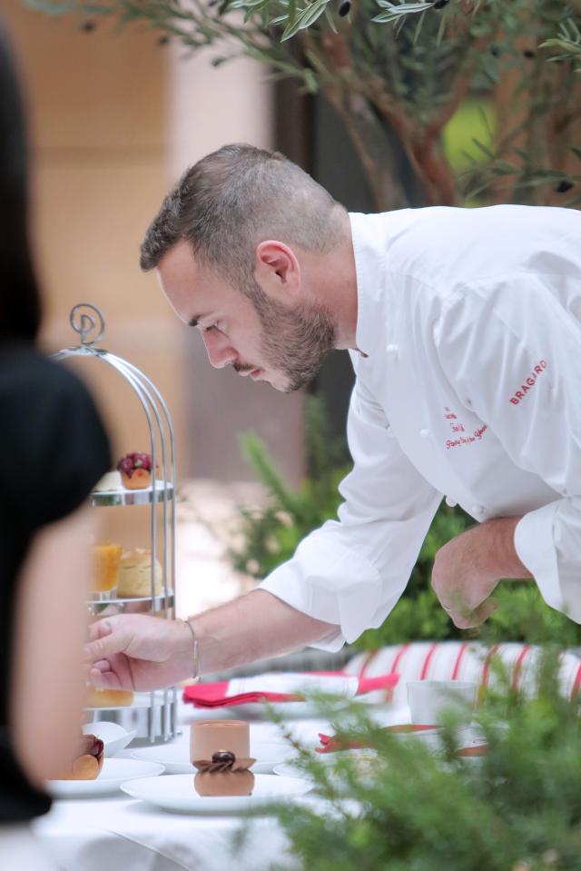 Chef Tom Cole, đầu bếp bánh ngọt hàng đầu Pháp tại Paradise City