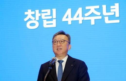 창립 44주년 신한은행…정상혁 고객이 언제나 최우선, 초심 기억해야