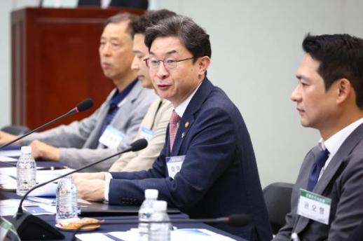 금융위, 중저신용자 금리 낮춘다…금리단층 해소 본격 추진