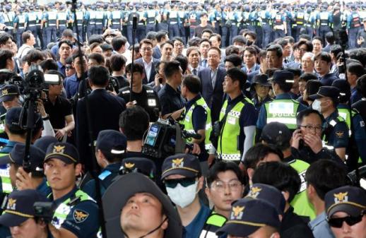 투표지 247만장 이송 전 검증에 9시간·5000만 원 소요