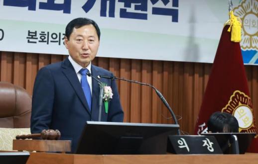 제10대 논산시의회 전반기 원구성 완료…이건창 의장 선출