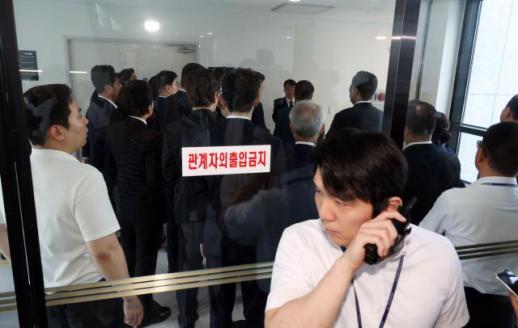 국조특위, 중앙선관위 현장조사…상황실 대응 엉망 비판