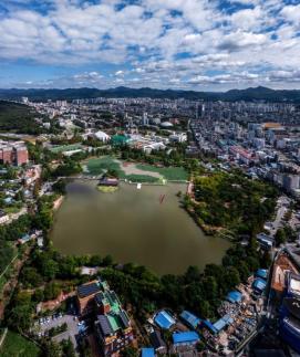 낯엔 물·자연, 밤엔 빛·문화…전주 덕진공원, 수변시설·야간 콘텐츠 본격 운영