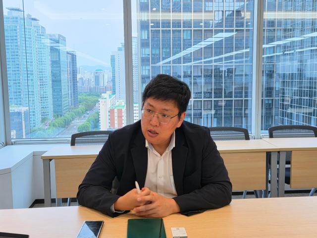 김승현 하나자산운용 ETF·퀀트솔루션본부장이 지난달 30일 서울 여의도 하나자산운용 본사에서 아주경제와 만나 인터뷰하고 있다 사진하나자산운용