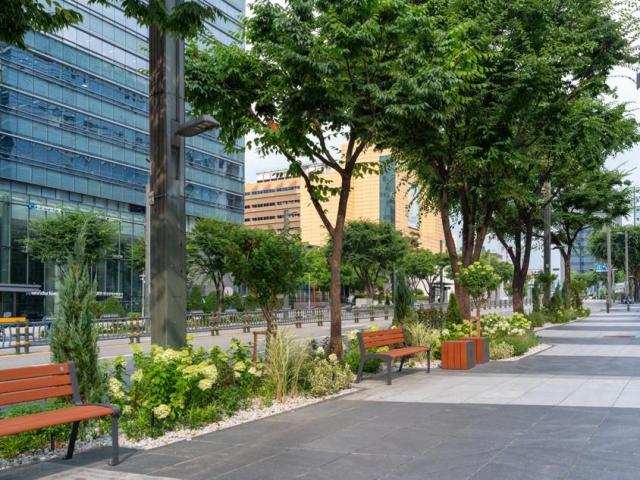 G밸리 구로구 일대에 들어선 가로숲정원 모습 사진서울시
