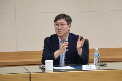 박윤영 KT 대표 향후 3년간 통신+AI에 18조원 투자