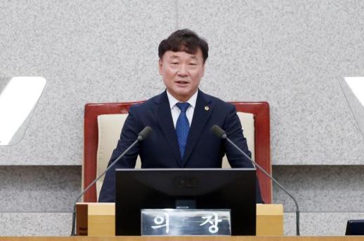 경기도의회, 제12대 의회 전반기 의장에 남종섭 의원 