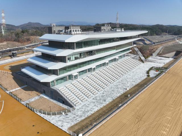 렛츠런파크 영천 관람대 사진경상북도