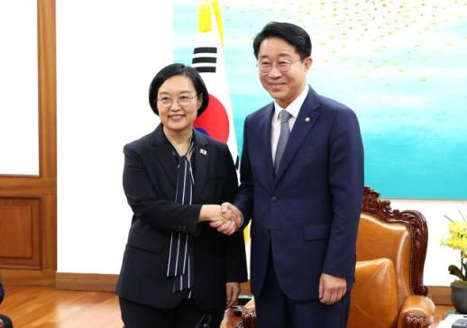 조 의장, 韓 총리에게 메가특구특별법 세심히 챙겨달라