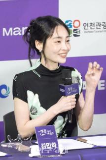 [포토] 소감 말하는 김민하 (청룡시리즈 핸드프린팅)