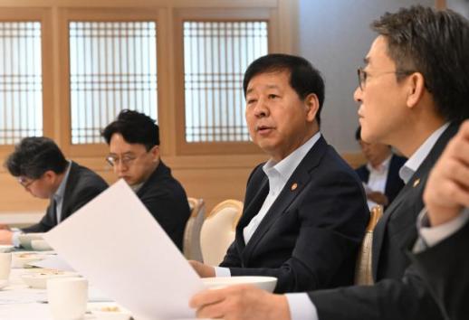 금융·외환시장 변동성 높은 수준…정부 원화 국제화 로드맵 이달 중 발표