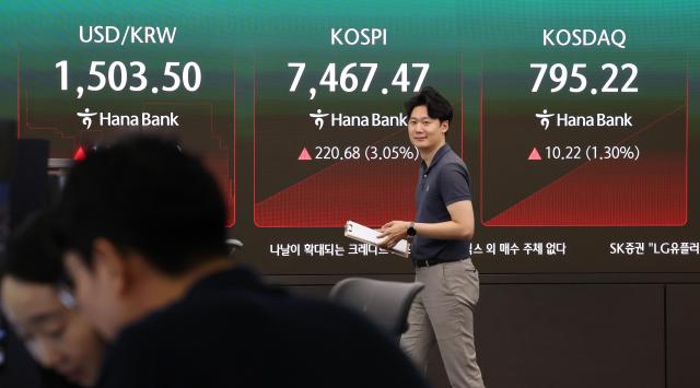 外资股票交易升温 韩国金融服务顺差刷新历史纪录