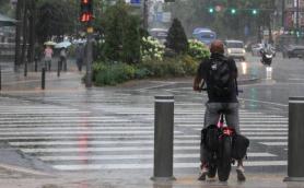 Torrential monsoon rain batters Seoul and much of Korea