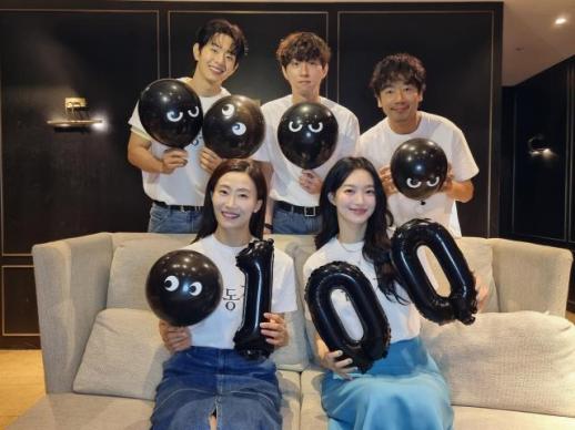 신민아 눈동자 100만 관객 돌파…노이즈보다 빠르다