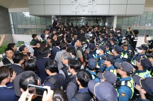 [단독] 선관위, 지방선거 종합상황실 상황일지 단 하루도 안 써