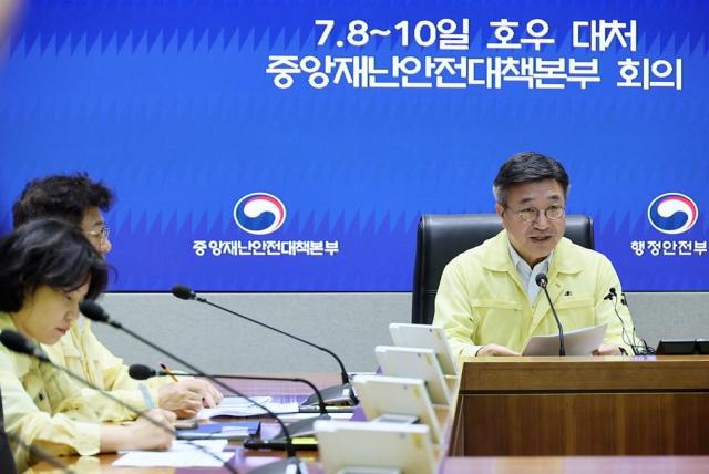 Govt pledges emergency aid for regions hit by torrential rains