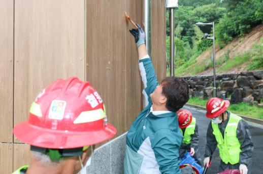 철원군, 돌발해충 집중 방제 나선다…미국흰불나방·매미나방 예찰 강화