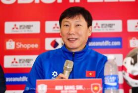 Đội tuyển Việt Nam giành chiến thắng trước Gangwon FC trong chuyến tập huấn tại Hàn Quốc