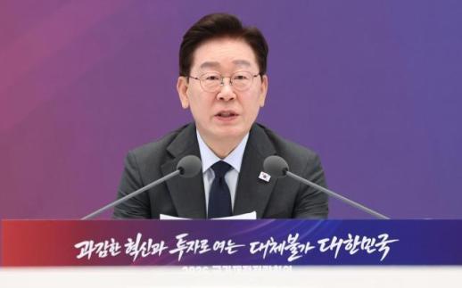 [사설] 800조 수퍼 재정, 미래를 위한 투자인가 미래를 담보 잡는 도박인가
