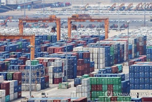 Chính phủ Hàn Quốc nâng dự báo tăng trưởng kinh tế năm 2026 lên 3%, kỳ vọng lập nhiều kỷ lục mới nhờ bùng nổ ngành bán dẫn