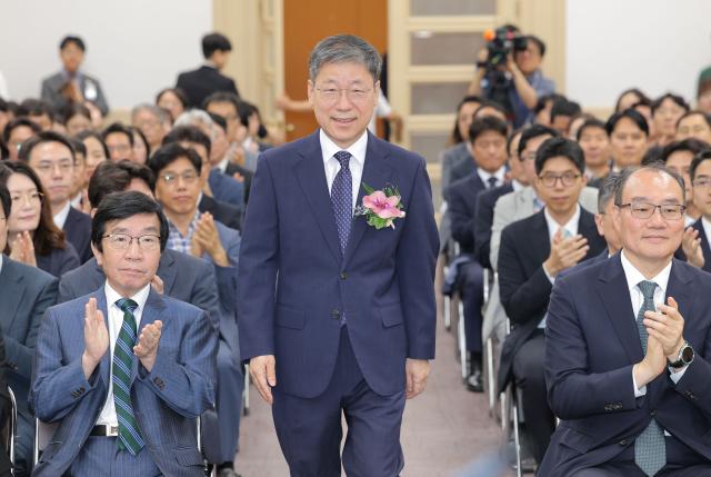 노경필 신임 법원행정처장이 14일 서울 서초구 대법원에서 열린 취임식에 참석하고 있다 사진연합뉴스