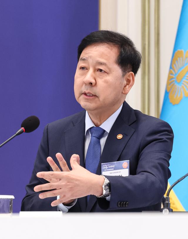 구윤철 부총리 겸 재정경제부 장관이 13일 청와대에서 이재명 대통령 주재로 열린 국가재정전략회의에서 발언하고 있다사진연합뉴스