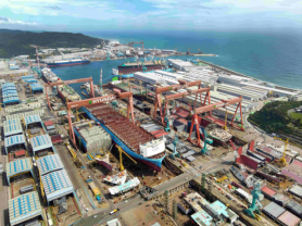 British Princess Anne tours HD Hyundai Heavy shipyard in Ulsan