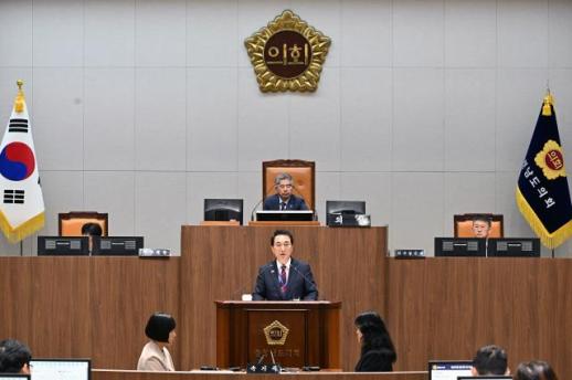박수현 충남지사 도지사 비서실도 도의회 업무보고·출석 받겠다