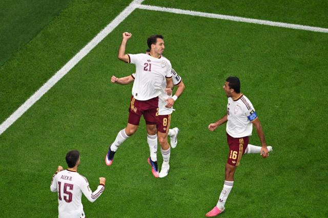 무적 함대 스페인이 2026 국제축구연맹FIFA 북중미 월드컵 결승 무대에 올랐다 2010년 남아프리카공화국 대회 우승 이후 16년 만의 결승 진출이다 사진연합뉴스·로이터
