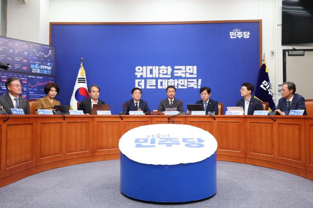 與, 선호투표제·청년최고위원제 내홍…깊은 유감 vs 당헌·당규 위반