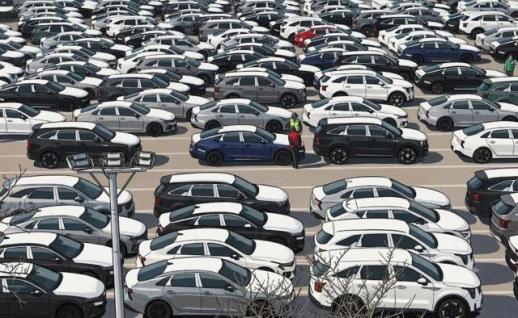 Exports of eco-friendly vehicles top 100,000 units for first time in June