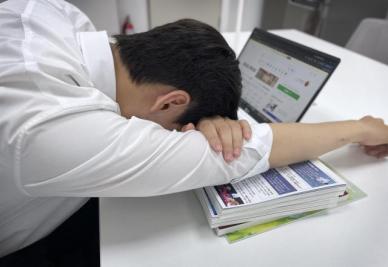만성피로, 단순 피곤함 아니다…숨은 질환 신호일 수도