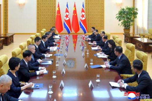 北·中 당 최고위 간부 평양서 회담 북중 관계 높은 단계로 추동