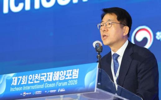 해수부, 8~9월 북극항로 시범운항…부산 해양수도로 키운다