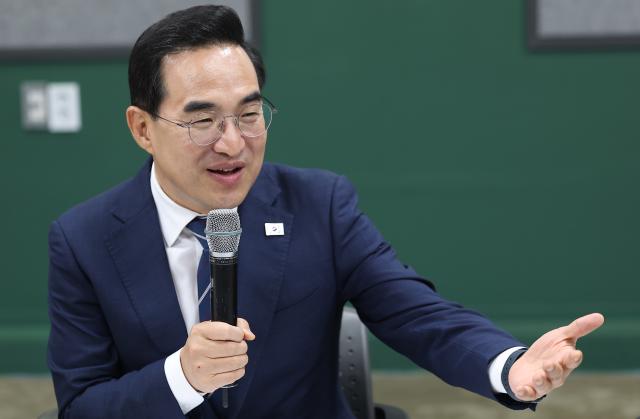 박홍근 기획예산처 장관이 8일 서울 강남구 한 컨퍼런스룸에서 열린 휴머노이드 간담회에서 발언하고 있다사진연합뉴스