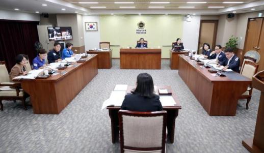 충남도의회 행문위 청년이 체감하는 정책으로 바뀌어야