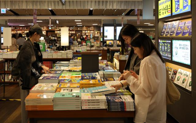 Former K-pop idols face tough job market once spotlight fades