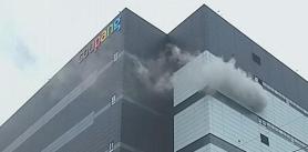 Firefighters still battle to contain major blaze at Coupang logistics center in Incheon