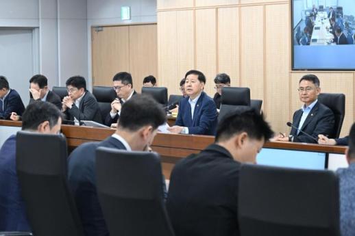 구윤철 경방·10대 과제, 가시적 성과 내도록 후속조치 차질없이 수행