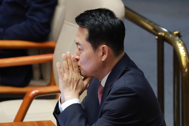 장동혁 국민의힘 대표가 20일 국회에서 열린 7월 임시국회 제1차 본회의에 참석해 있다 사진연합뉴스