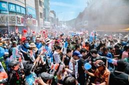 韩国夏日玩水！全国各地戏水节庆陆续开幕